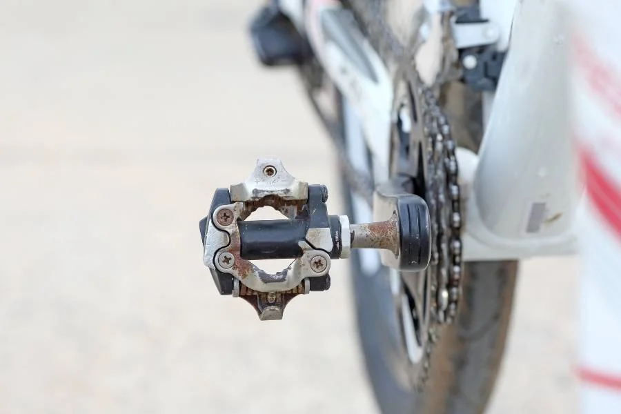 how to replace a bike pedal
